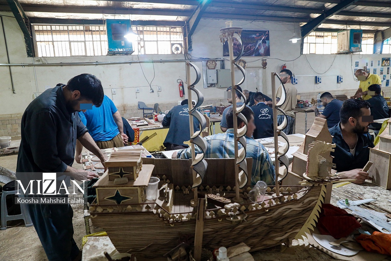 اشتغال زندانیان ۶۰ رشته مهارتآموزی و ۱۱۰ کارگاه اشتغال در زندانهای استان کرمان فعال است/ارائه خدمات حمایتی به ۴۹۴۷ خانواده زندانی