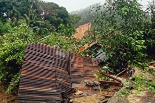 تصاویری از ویرانی‌های سیل و رانش زمین در اندونزی