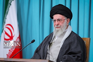 پیگیری وضعیت سلامت آقای رضا امیرخانی از سوی رهبر انقلاب