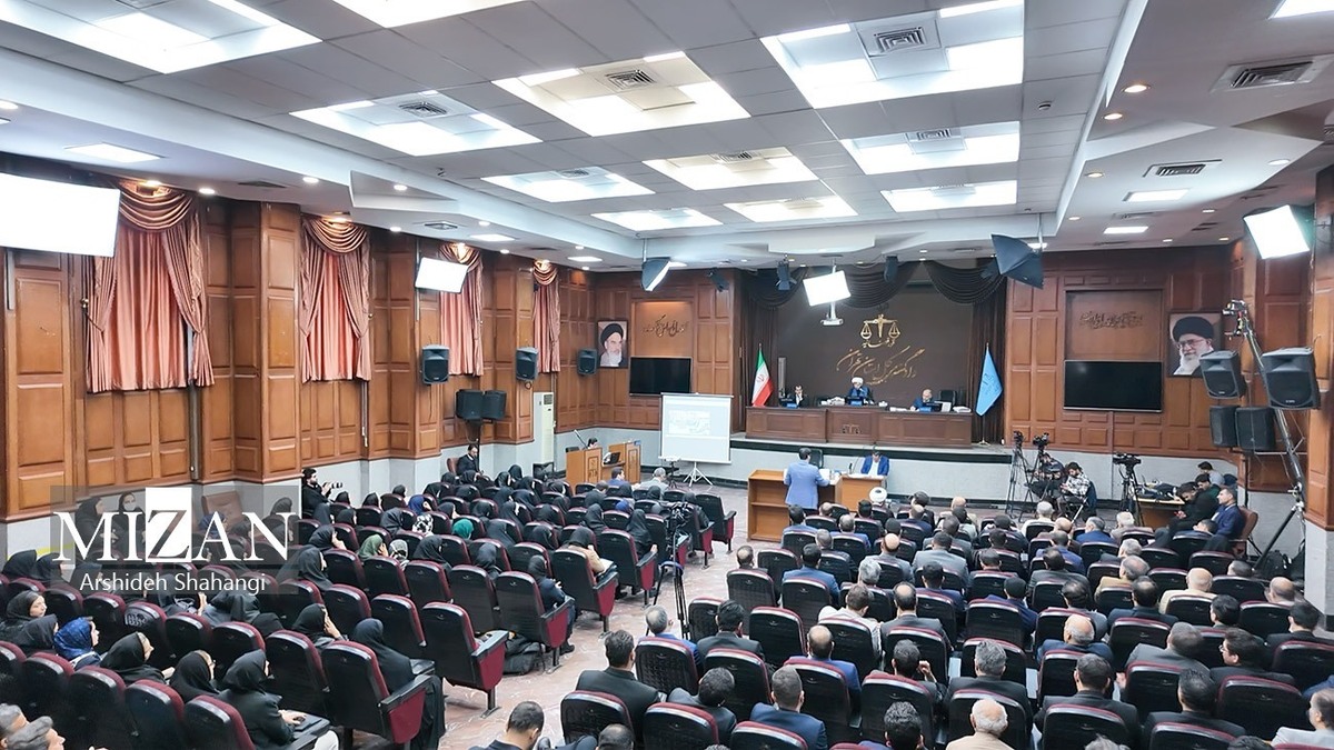 رسیدگی به هیئت‌‎های عفو و اظهارات رجوی پیش از عملیات «فروغ جاویدان»/ دادگاه به فرانسه درباره میزبانی از شبکه‌های ماهواره‎ای منافقین تذکر داد