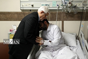 عیادت عارف از سقاب اصفهانی