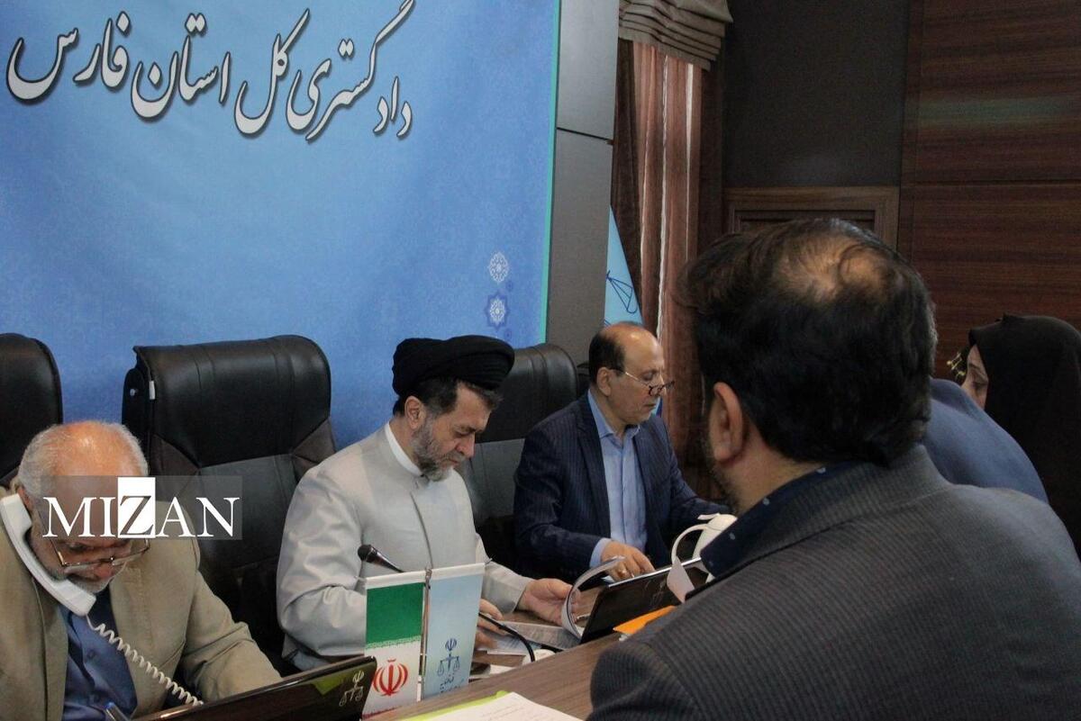 رئیس کل دادگستری استان فارس با ۱۱۵ مراجعه کننده دیدار کرد