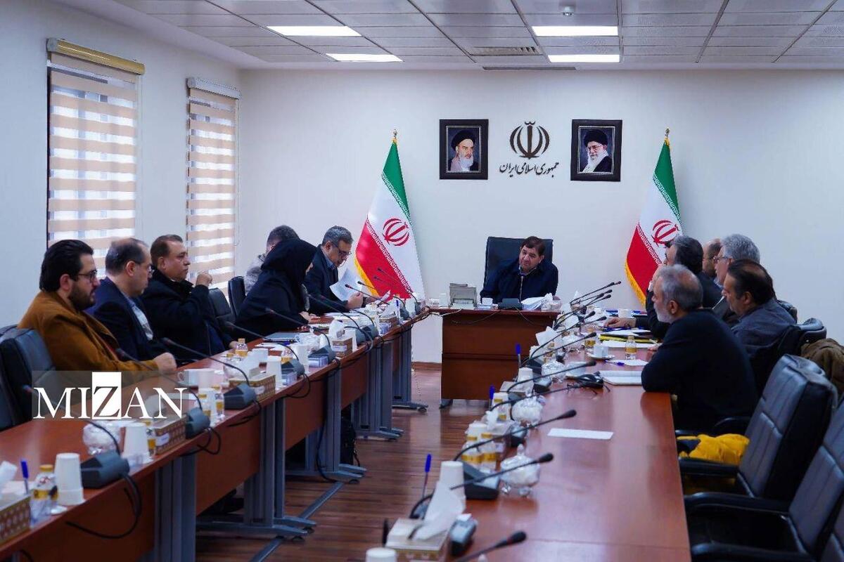 مخبر: هیچ راهی جز توسعه همزمان زیرساخت‌های بزرگ و کوچک‌مقیاس با تکیه بر دانش داخلی نداریم/ نیروی انسانی نخبه و فناوری، موتور محرکه توسعه انرژی کشور