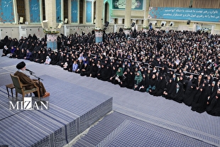 روایتی از دیدار هزاران نفر از زنان و دختران ایرانی با رهبر انقلاب؛ گلچینی از ریحانه‌ها! از دختر ماهواره‌ساز تا بانوی موسس شرکت لیزری