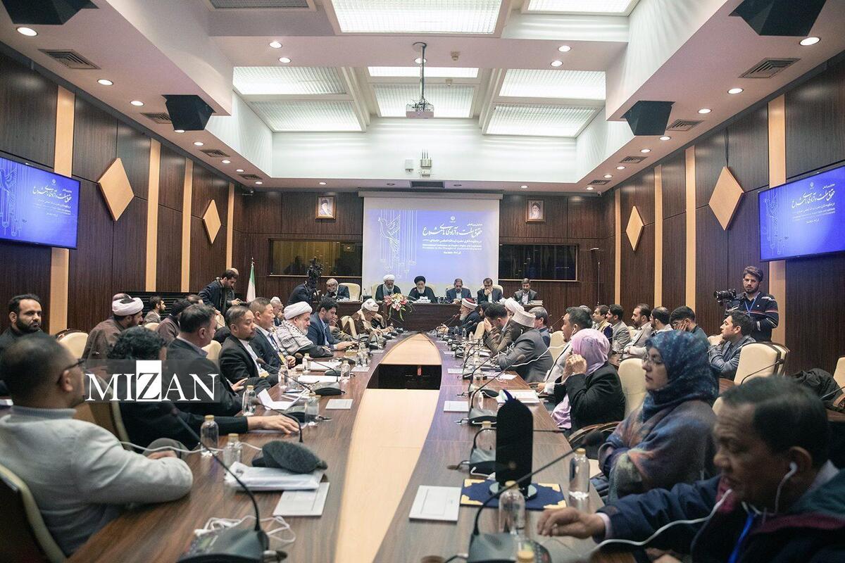 نشست میهمانان خارجی همایش بین‌المللی حقوق ملت و آزادی‌های مشروع با جمعی از اعضای شورای نگهبان برگزار شد