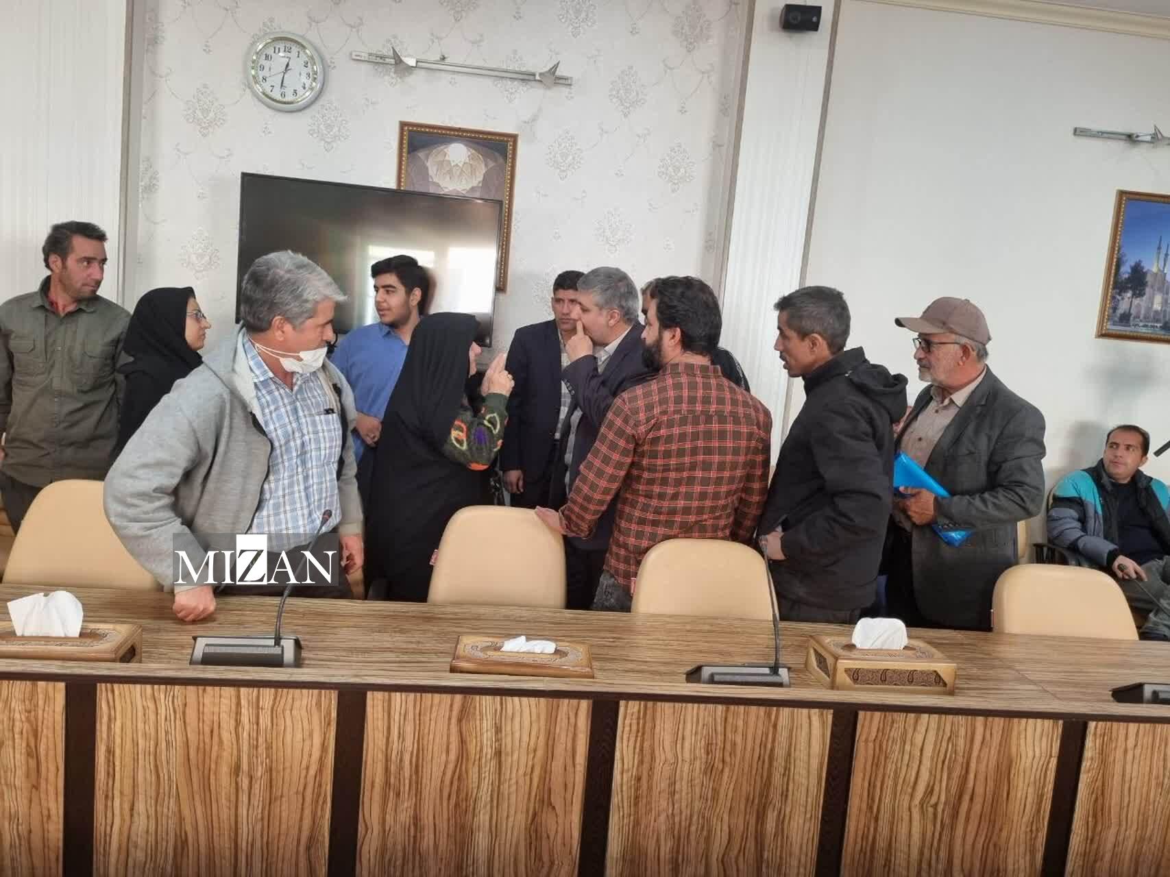 ۱۸۶۰ درخواست مردمی در سفر استانی رئیس قوه قضاییه به یزد دریافت شد/تشکیل کارگروه ویژه برای رسیدگی سریع به مطالبات مردم یزد