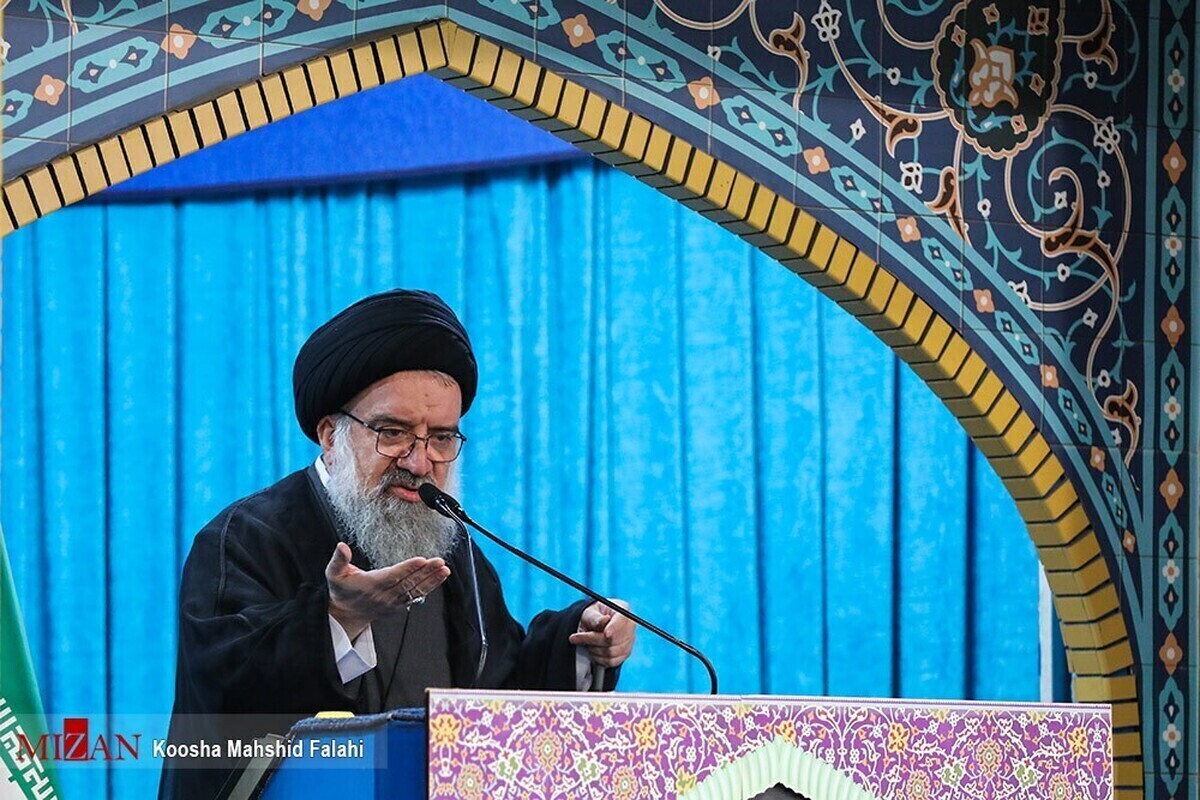 شکستن زیست عفیفانه اهانت به دین و قانون است