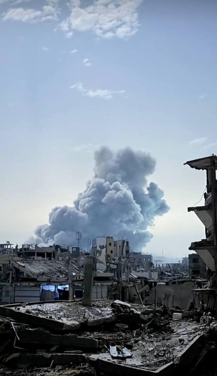 حملات هوایی رژیم صهیونیستی به رفح و خانیونس؛ تخریب منازل در بیتلاهیا ادامه دارد حملات هوایی رژیم صهیونیستی به رفح و خانیونس؛ تخریب منازل در بیتلاهیا ادامه دارد