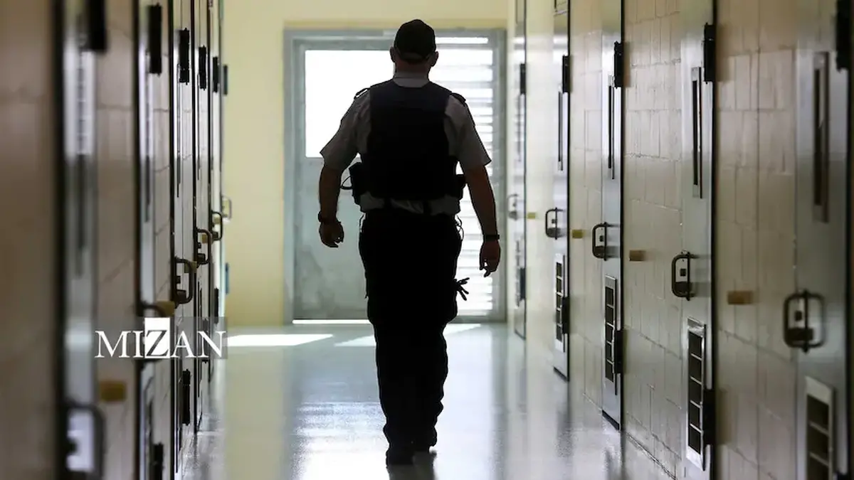 حبس بازداشت‌شدگان در اداره‌های پلیس استرالیا درپی ازدحام در زندان‌ها