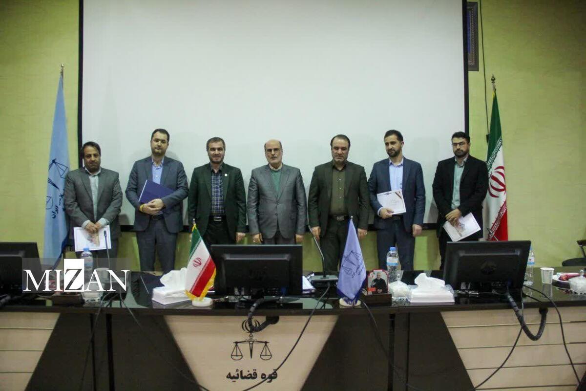 دیدار معاون منابع انسانی قوه قضاییه با کارکنان قضایی و اداری دادگستری استان زنجان/۲۴ شعبه دادگاه صلح در زنجان فعال است