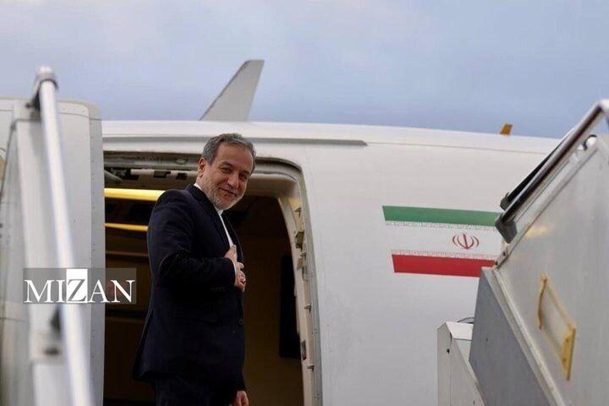 عراقچی عازم باکو شد