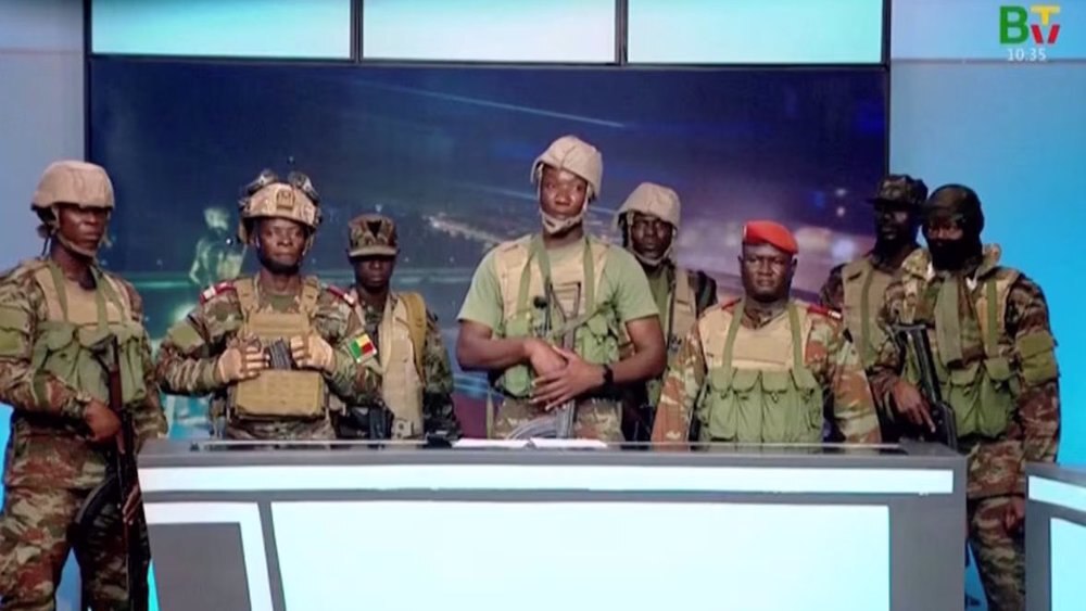 کودتا در بنین خنثی شد؛ عملیات هوایی نیجریه کودتا در بنین خنثی شد؛ عملیات هوایی نیجریه