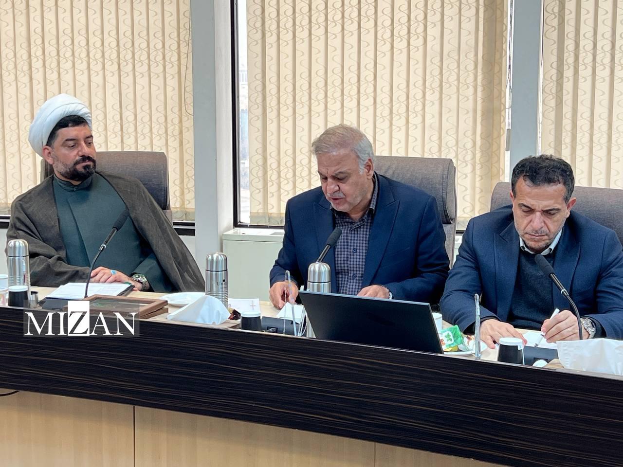 نشست مجمع نمایندگان همدان معاون اول قوه قضاییه: کسانی که دنبال ایجاد افتراق باشند خیرخواه نظام و انقلاب نیستند