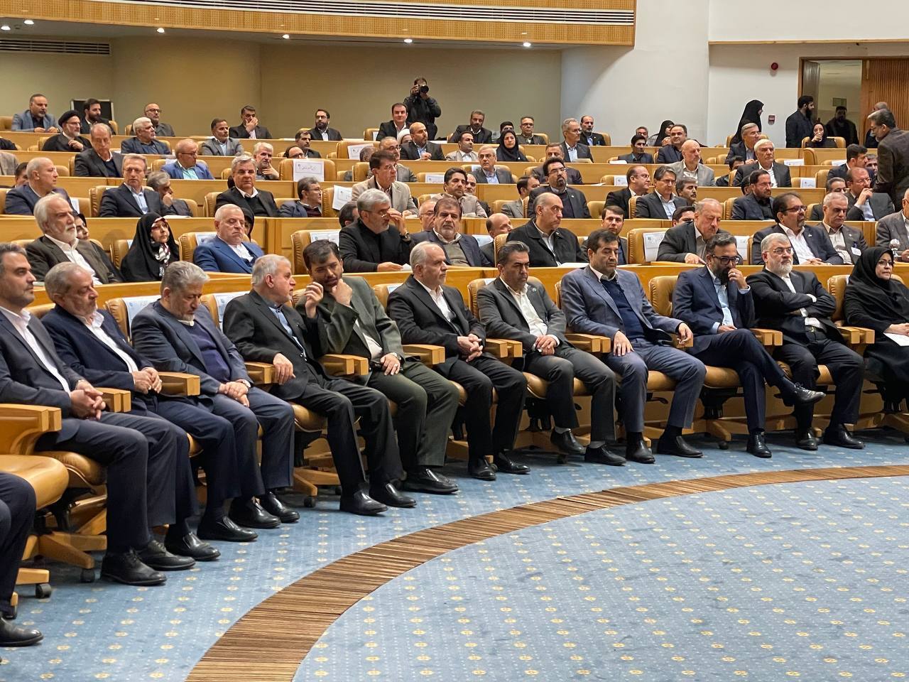 حضور مسئولان در جشنواره ملی ارتقای شفافیت و رفع موقعیتهای تعارض منافع آغاز جشنواره ملی ارتقای شفافیت؛ گامی برای نهادینهسازی سلامت اداری و مطالبهگری عمومی/پایان ارزیابی ۷۰ روزه ۲۵۴ دستگاه کشور