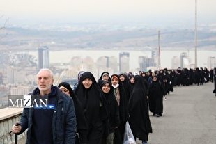 گردان‌های کوثر بسیج به قله‌های تهران صعود کردنن