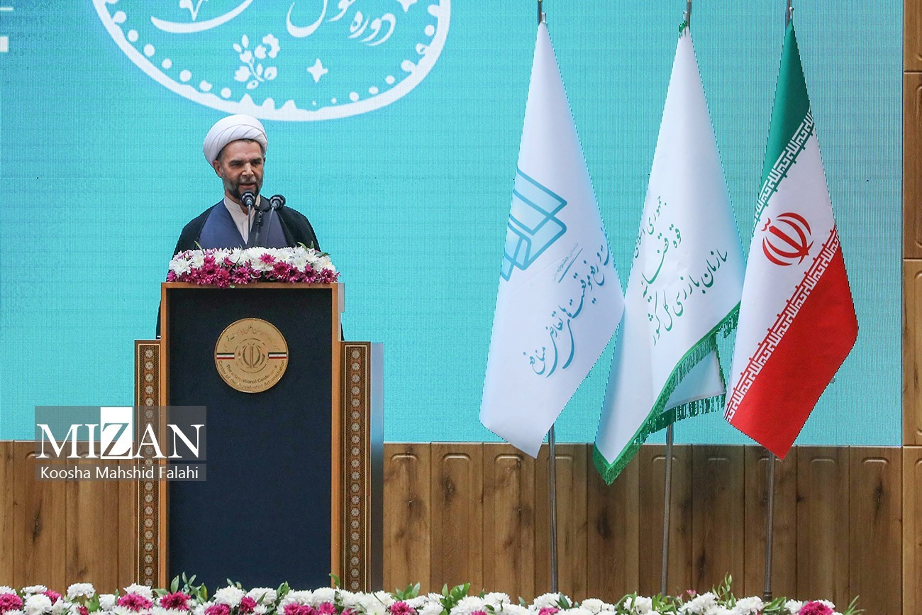 معاون اول قوه قضاییه معرفی دستگاههای برتر جشنواره ملی ارتقای شفافیت و رفع موقعیتهای تعارض منافع / ۵۵۰۰ هشدار مدیریتی از ناحیه سازمان بازرسی صادر شده است/ رئیس سازمان بازرسی کل کشور: در جامعهای که شفافیت وجود داشته باشد، امکان سوءاستفاده کاهش مییابد