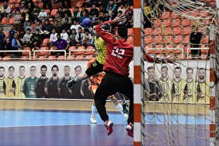 لیگ برتر هندبال مردان| نبرد جذاب استقلال و سپاهان در کازرون/ هیجان در بالای جدول به اوج می‌رسد