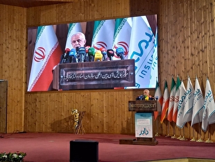 دشمن با فشار حداکثری به‌دنبال خسته کردن مردم است