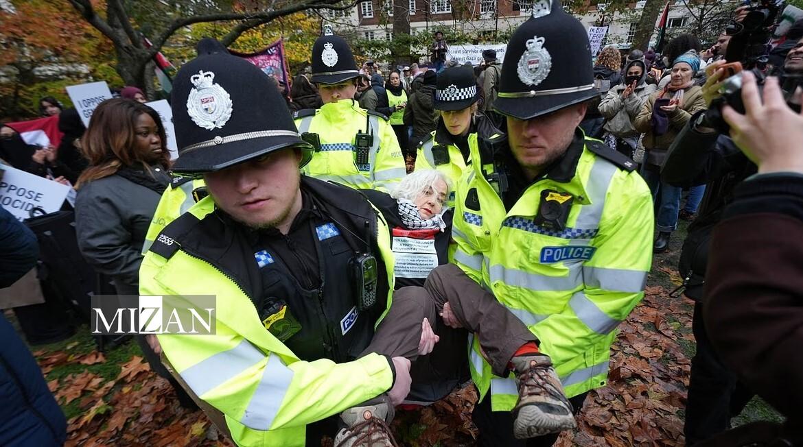 بازداشت حامیان فلسطین در انگلیس سرکوب نظاممند حامیان فلسطین در انگلیس؛ ۹۰ معترض بازداشت شدند