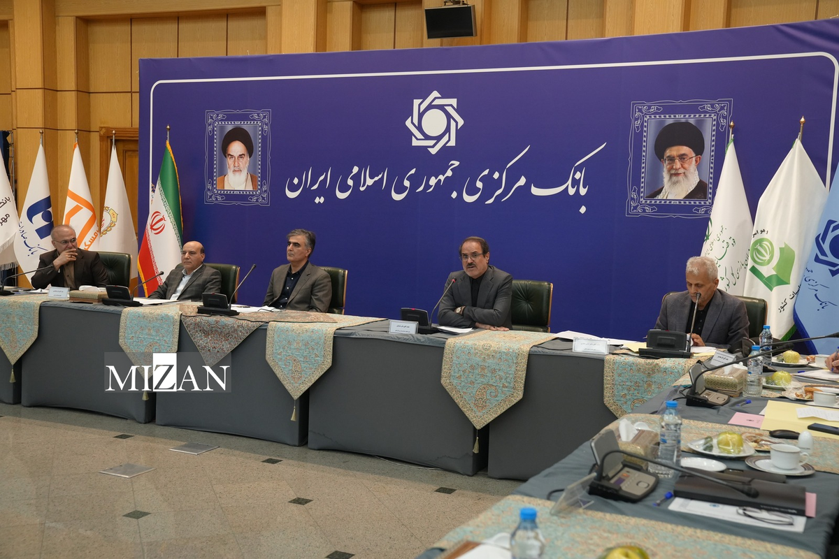 خداییان: اگر مدیران عامل بانک‌ها به تکالیف قانونی خود پایبند بودند، امروز شاهد بانک‌های ناتراز نبودیم