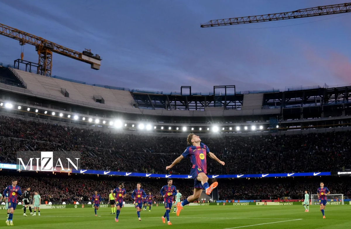 شب رویایی بارسلونا با آتش بازی آبی‌اناری‌ها/ نیوکمپ پس از ۹۰۶ روز منفجر شد