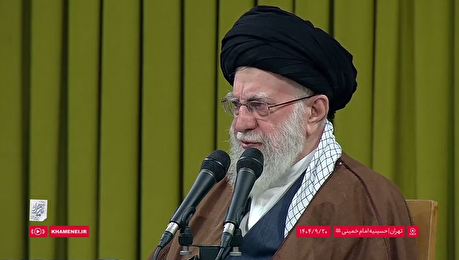 رهبر انقلاب: به توفیق الهی، جمهوری اسلامی در حال پیشرفت است