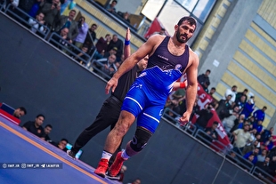 واکنش اتحادیه جهانی کشتی به بازگشت پرافتخارترین آزادکار ایران به تشک کشتی