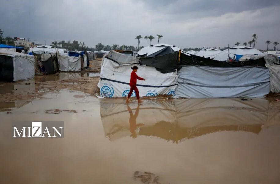 زندگی دشوار خانوادههای غزه در چادرهای فرسوده زندگی دشوار خانوادههای غزه در چادرهای فرسوده