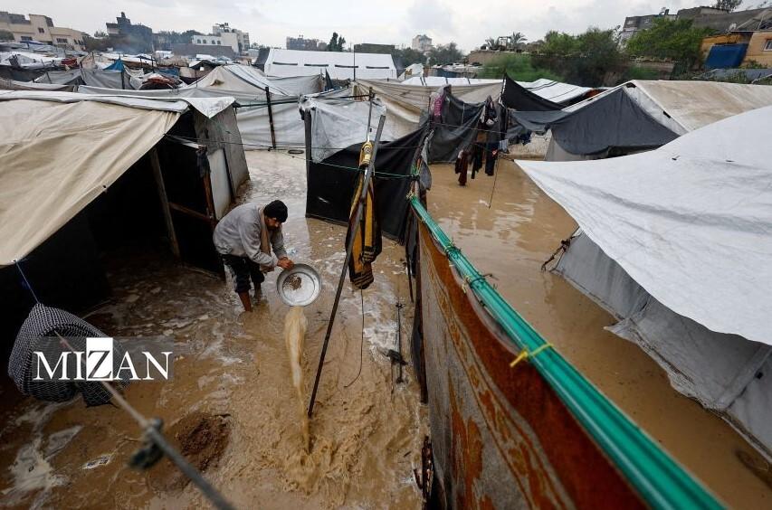 زندگی دشوار خانوادههای غزه در چادرهای فرسوده زندگی دشوار خانوادههای غزه در چادرهای فرسوده