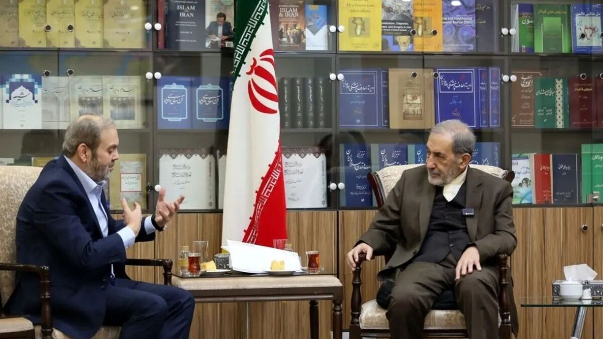 ولایتی: ایران با قاطعیت از حزب‌الله لبنان حمایت می‌کند