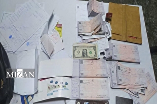 کشف بسته حاوی مبالغ کلان ارزی و مدارک هویتی در مترو