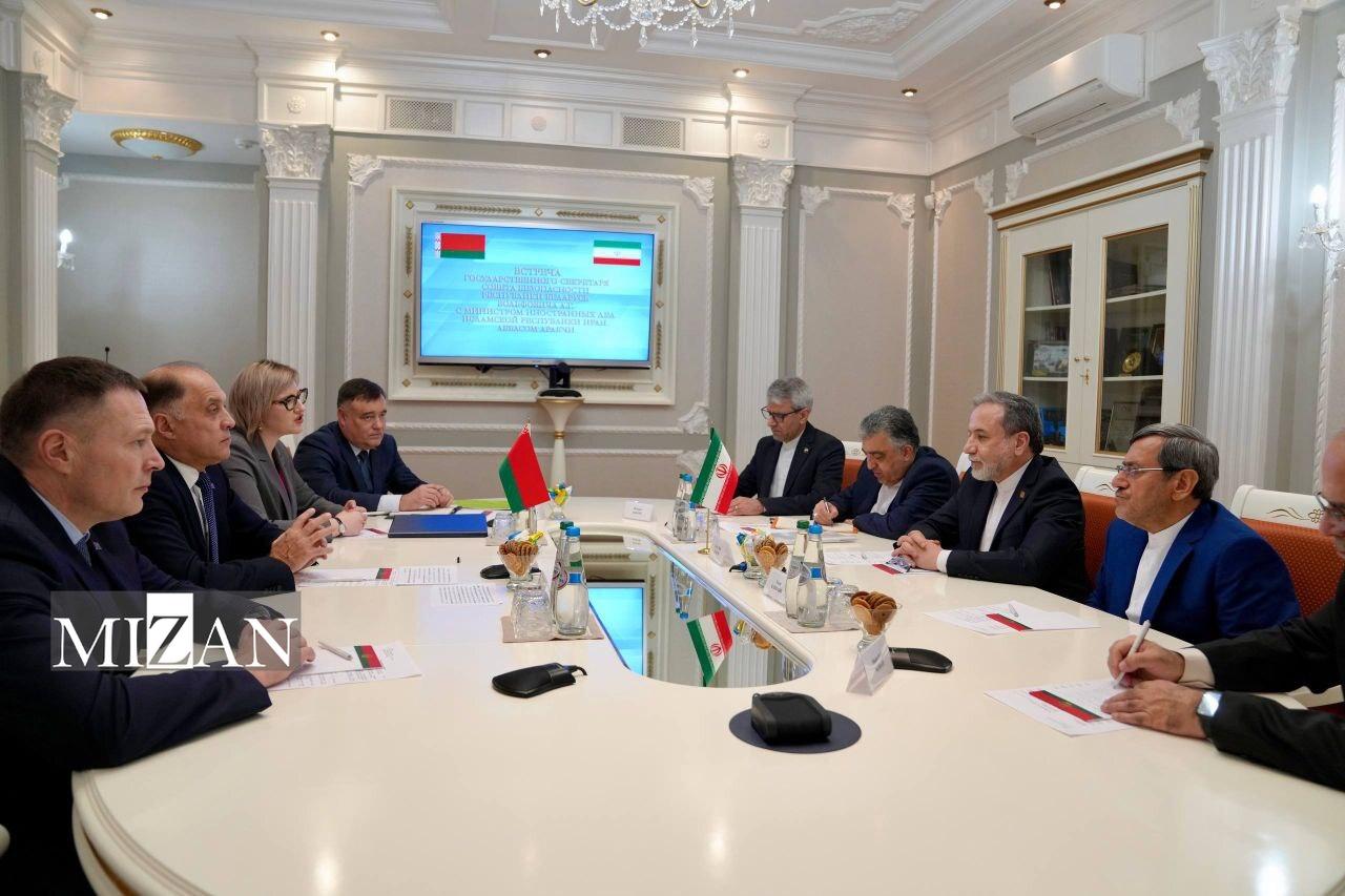 سفر وزیر امور خارجه به بلاروس/ عراقچی با لوکاشنکو دیدار کرد سفر وزیر امور خارجه به بلاروس/ عراقچی با لوکاشنکو دیدار کرد