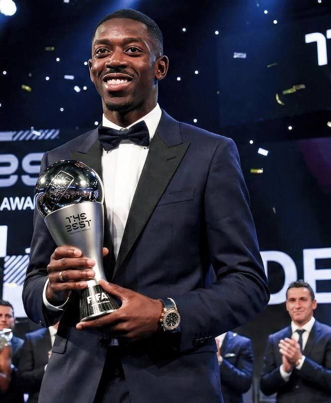 در مراسم بهترینهای سال فیفا چه گذشت؟ / دمبله بر بام فوتبال جهان ایستاد؛ غیبت امباپه در تیم منتخب سال! در مراسم بهترینهای سال فیفا چه گذشت؟ / دمبله بر بام فوتبال جهان ایستاد؛ غیبت امباپه در تیم منتخب سال!