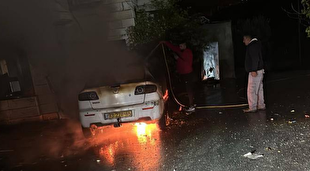 تصاویری از حمله شهرک‌نشینان به عین ‌یبرود و آتش‌زدن خودروهای فلسطینیان