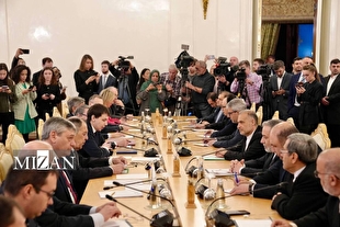 دیدار عراقچی و لاوروف در مسکو/ وزیر امور خارجه: ایران از حقوق هسته‌ای خود صرف‌نظر نمی‌کند