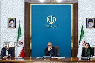 پزشکیان: اولویت دولت تکمیل کریدور‌های ریلی و حرکت ناوگان عمومی به سمت برقی‌سازی است