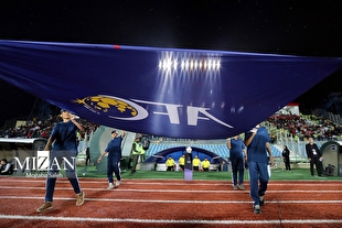 جریمه ۲ هزار دلاری سرمربی استقلال توسط AFC به دلیل حرکت عجیب/ تراکتور ۴۵ هزار دلار جریمه شد