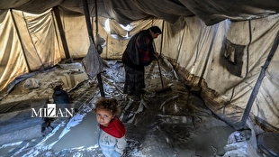 آوار سرمای مرگبار بر سر ساکنان غزه؛ ۱۳ نفر جان باختند