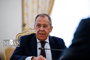 لاوروف خواستار موضع‌گیری بی‌طرفانه گروسی درباره ایران شد