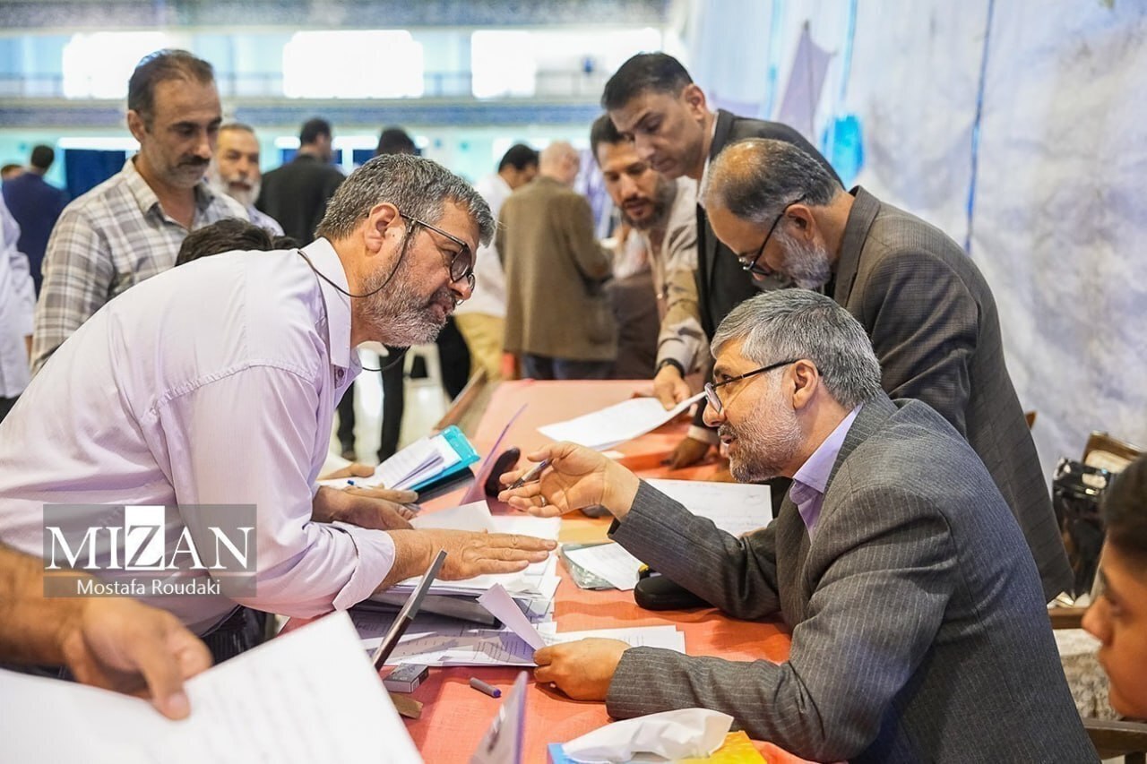 ۲۴۲ هزار و ۴۱۸ مورد ملاقات مردمی در آبان ماه توسط مسئولان قضایی سراسر کشور انجام شد