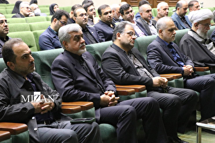 بسیجیان با الگوگیری از حضرت زهرا (س) در دفاع از میهن پایداری کردند