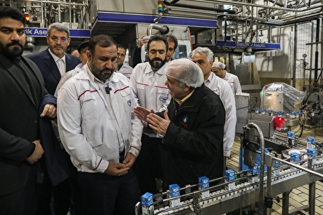 بازدید دادستان تهران از شرکت صنایع شیر ایران