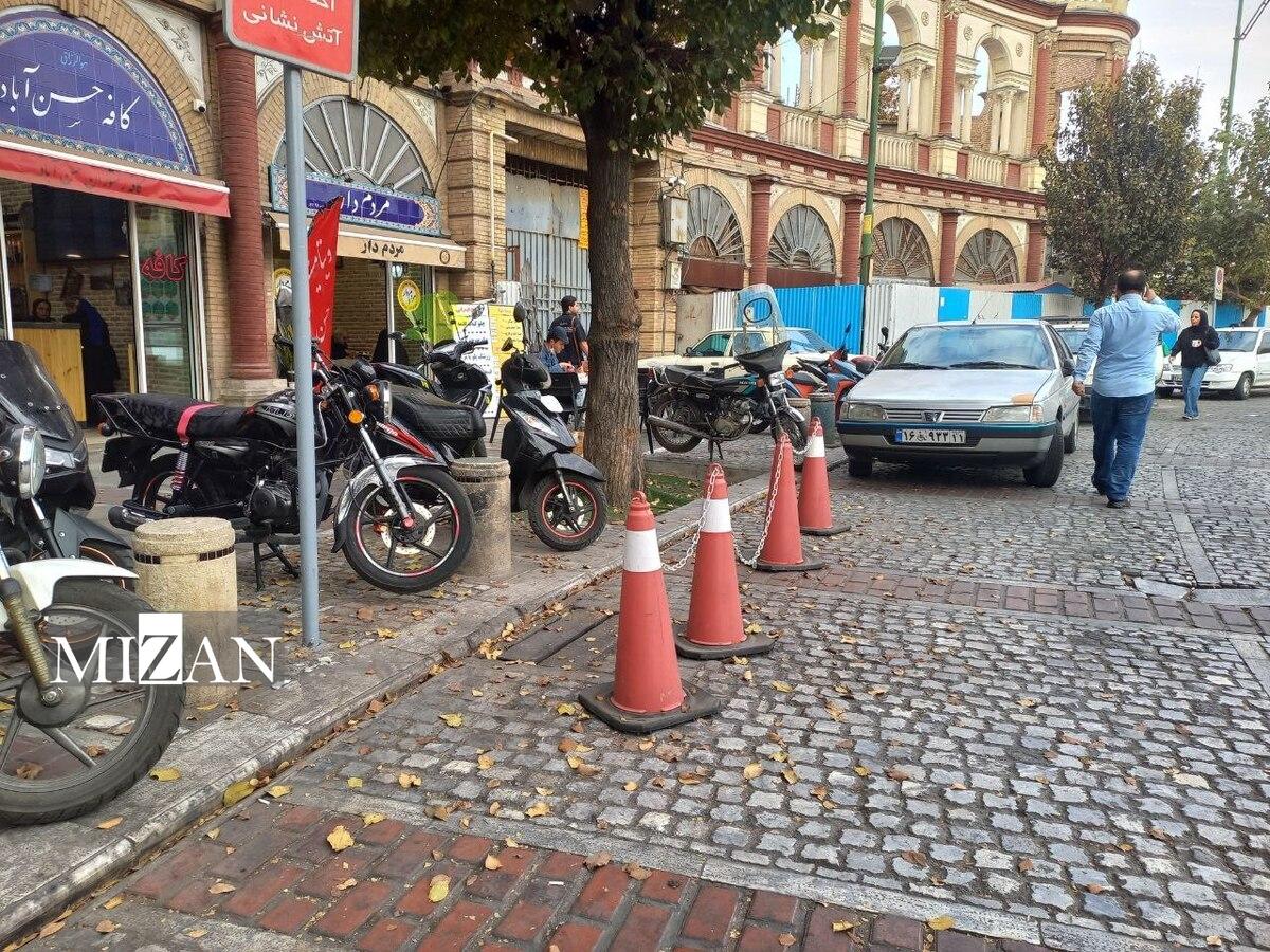 حاشیه خیابان‌ها؛ محل کله‌قندی مغازه‌ها یا جای پارک عمومی؟