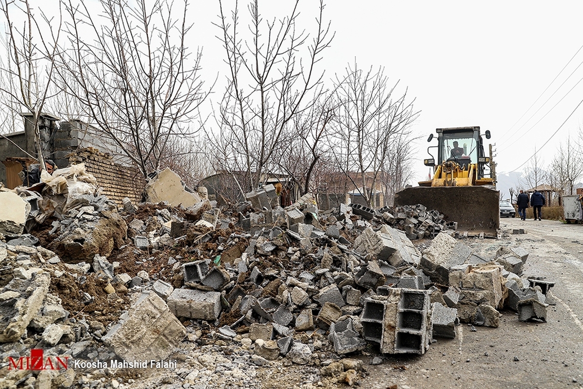 ۵۳ هکتار اراضی ملی و منابع طبیعی شهرستان مشهد آزاد سازی شد
