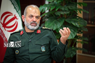 سردار وحیدی: آماده‌تر از گذشته هستیم/ نیرو‌های مسلح با پشتوانه مردمی قدرتمندانه از کشور دفاع می‌کنند