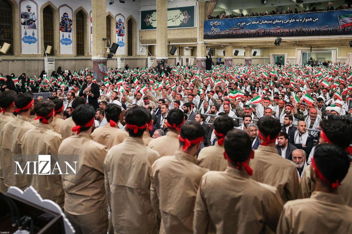 برگزاری مراسم روز بسیج در حسینیه امام خمینی (ره)