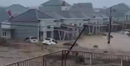 سیل و رانش زمین در سوماترای اندونزیا؛ ۱۷ کشته، ده‌ها نفر مفقود