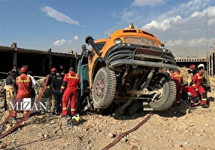 سقوط کامیون در پی فروریختن آب‌انبار بزرگراه شهید لشکری ۲ کشته و ۲ مصدوم برجای گذاشت
