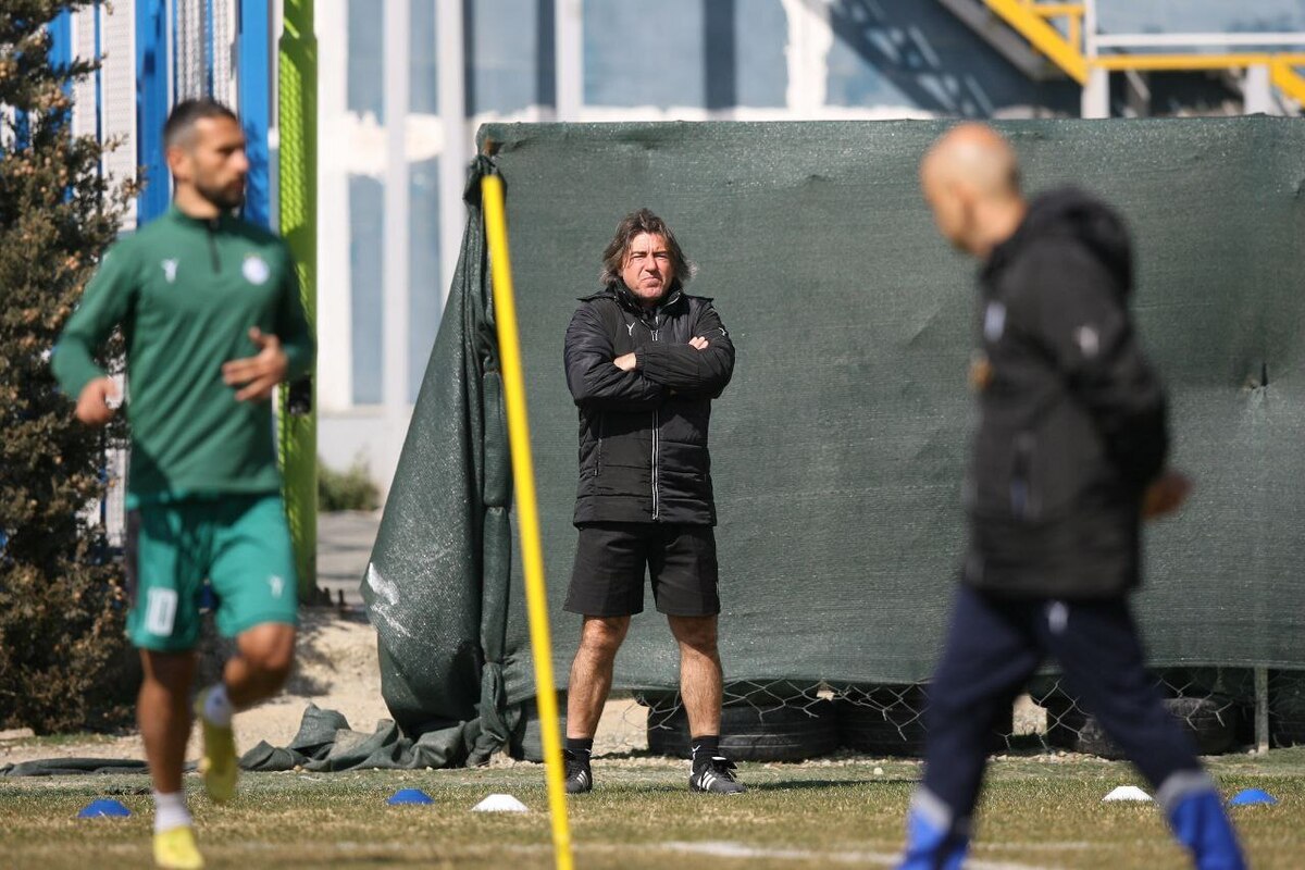 احضار سرمربی استقلال به کمیته انضباطی فدراسیون فوتبال