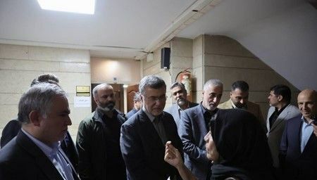 چالش‌ها و مشکلات حوزه دارو و تجهیزات پزشکی بررسی شد/ حفظ ثبات دارویی در سخت‌ترین روز‌ها